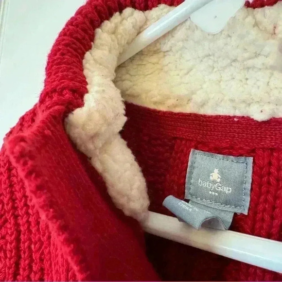 GAP Boy's size 3 red Cable Knit Sweater 1/4 button Christmas cozy warm - Picture 6 of 9